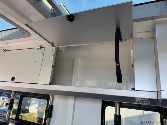 Nákladní vůz pro přepravu dobytka SCANIA S500 STX 5 Pferde m. Doppel PopOut & Mega PushUp