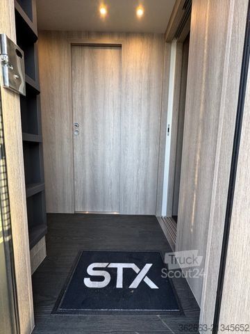 Nákladní vůz pro přepravu dobytka SCANIA S500 STX 5 Pferde m. Doppel PopOut & Mega PushUp