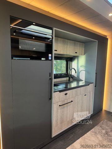 Nákladní vůz pro přepravu dobytka SCANIA S500 STX 5 Pferde m. Doppel PopOut & Mega PushUp