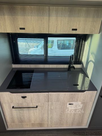 Nákladní vůz pro přepravu dobytka SCANIA S500 STX 5 Pferde m. Doppel PopOut & Mega PushUp