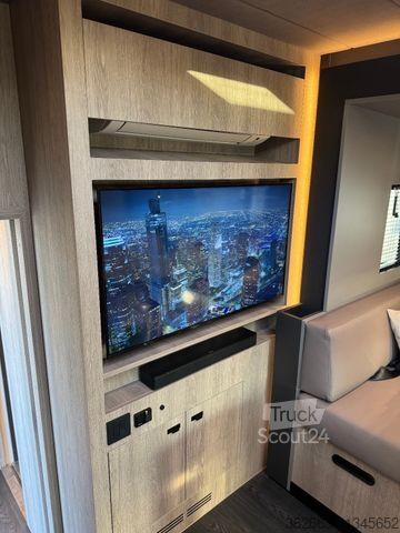 Nákladní vůz pro přepravu dobytka SCANIA S500 STX 5 Pferde m. Doppel PopOut & Mega PushUp