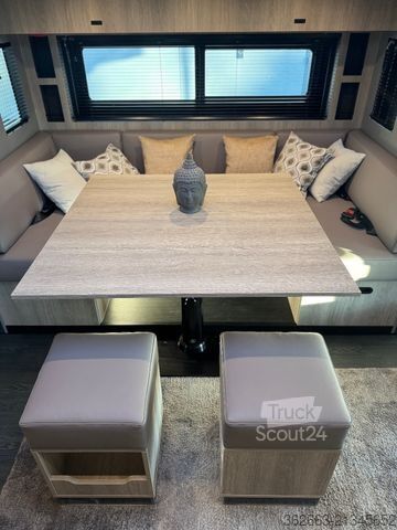 Nákladní vůz pro přepravu dobytka SCANIA S500 STX 5 Pferde m. Doppel PopOut & Mega PushUp