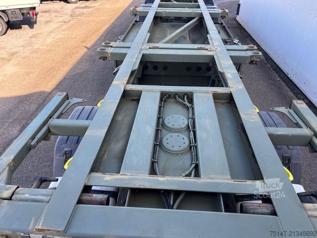 Напівпричіп з кузовом, що змінюється KÖGEL 3-Achs Container-Chassis 40 ex BW Bundeswehr