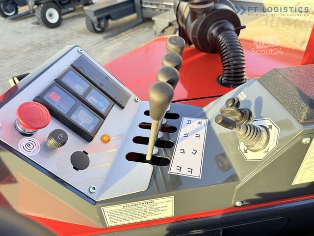 رافعة شوكية رباعية الاتجاهات Combilift C3000CB GAS TRIPLEX 4900 FREE-LIFT