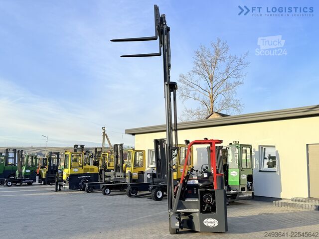 رافعة شوكية رباعية الاتجاهات Combilift C3000CB GAS TRIPLEX 4900 FREE-LIFT