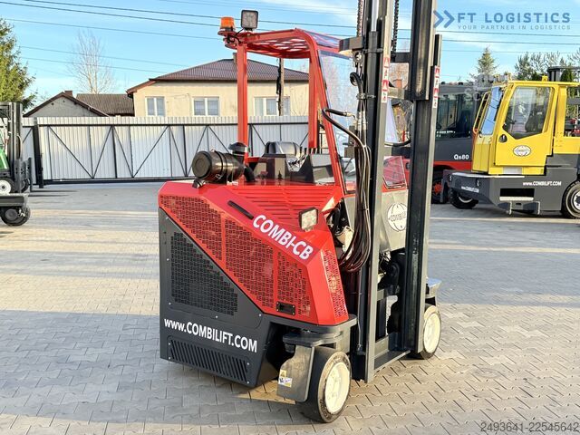 رافعة شوكية رباعية الاتجاهات Combilift C3000CB GAS TRIPLEX 4900 FREE-LIFT