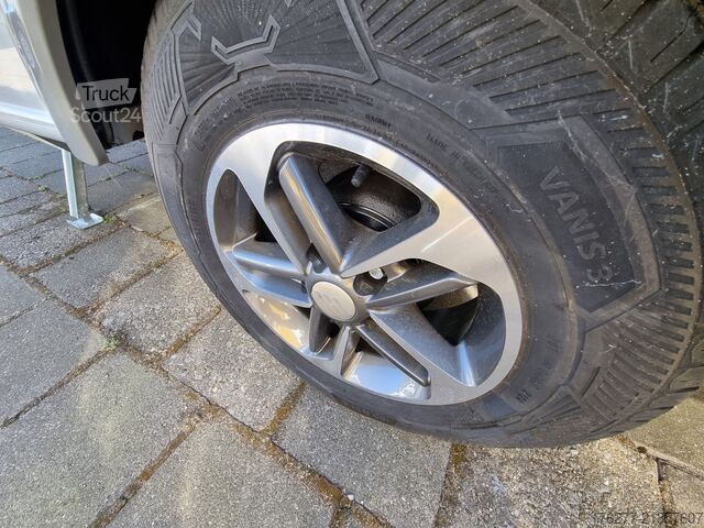 Potovalna prikolica Eriba Touring 310 Urban