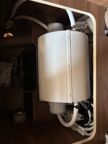 Potovalna prikolica Eriba Touring 430