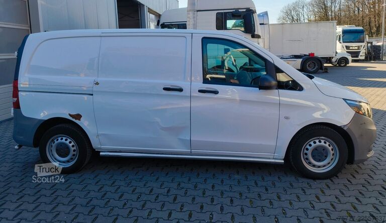 Magas tetős furgon MERCEDES-BENZ Vito 114CDI Kastenwagen-Klima-Navi-Kamera