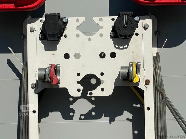 Semirremolque abierto con toldo FLIEGL SDS390 Mega Plane Edscha Liftachse Hubdach ice