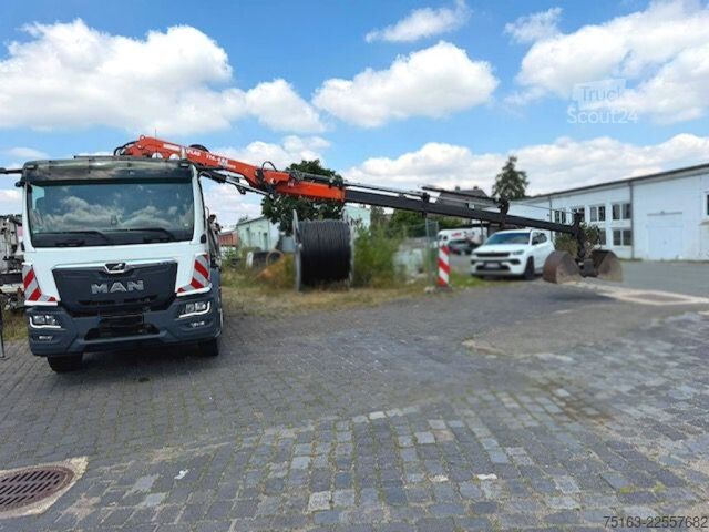 Trīspusējs kravas pašizgāzējs MAN TG-M 18.320 4x2 2-Achs Kipper Kran Atlas 116.4RC