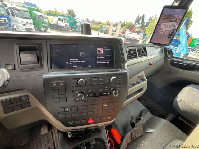 Tresidig tippbil MAN TG-M 18.320 4x2 2-Achs Kipper Kran Atlas 116.4RC