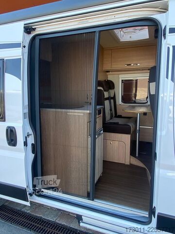 Kastenwagen Wohnmobil / Campervan ROADCAR R 540 - mit Busbiker und Markise