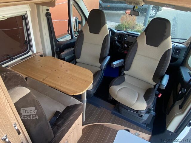 Kastenwagen Wohnmobil / Campervan ROADCAR R 540 - mit Busbiker und Markise