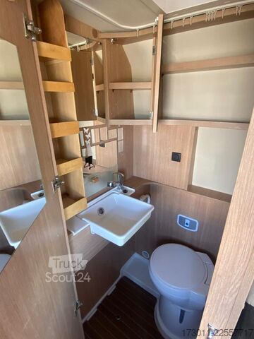 Kastenwagen Wohnmobil / Campervan ROADCAR R 540 - mit Busbiker und Markise
