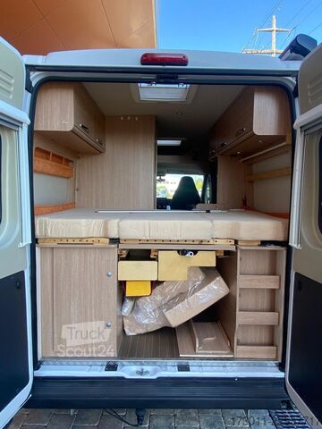 Kastenwagen Wohnmobil / Campervan ROADCAR R 540 - mit Busbiker und Markise