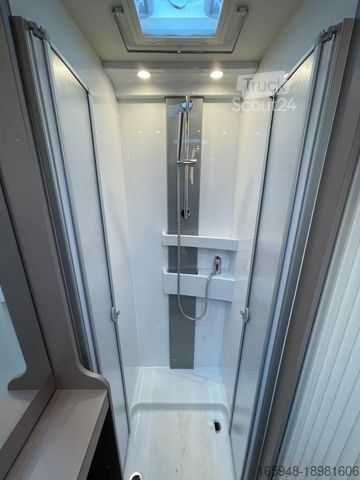 Camping-car semi-intégré BÜRSTNER Lyseo TD 684 *ROLLSTUHLGERECHT mit Lift