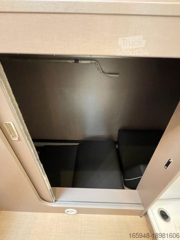 Camping-car semi-intégré BÜRSTNER Lyseo TD 684 *ROLLSTUHLGERECHT mit Lift