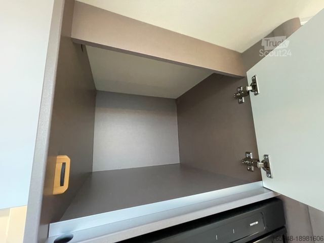 Camping-car semi-intégré BÜRSTNER Lyseo TD 684 *ROLLSTUHLGERECHT mit Lift