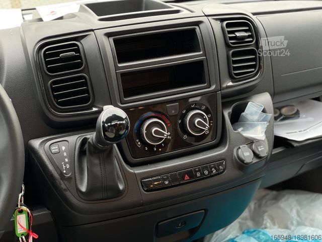 Camping-car semi-intégré BÜRSTNER Lyseo TD 684 *ROLLSTUHLGERECHT mit Lift