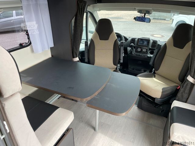 Teilintegriertes Wohnmobil ACROSS Aero 681 Rollstuhlgeeignet mit Lift