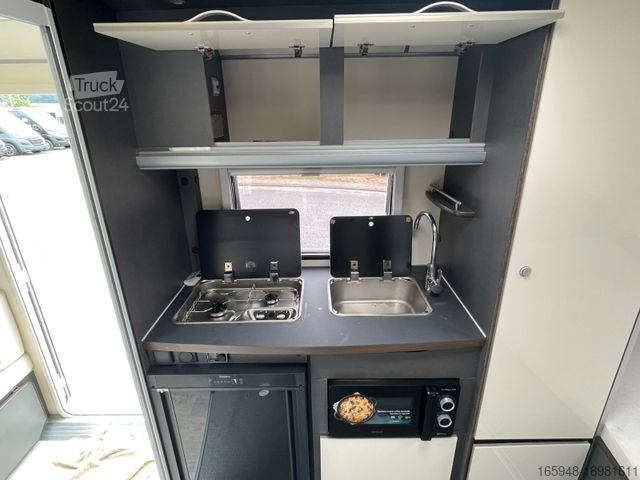 Teilintegriertes Wohnmobil ACROSS Aero 681 Rollstuhlgeeignet mit Lift