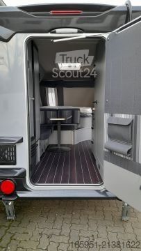 Rulotă Knaus Sport&Fun 480 QL Black Selection 1700kg,Dusche