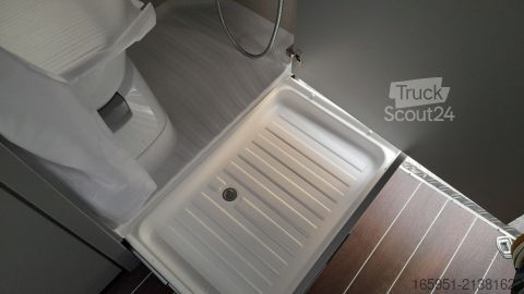 Rulotă Knaus Sport&Fun 480 QL Black Selection 1700kg,Dusche