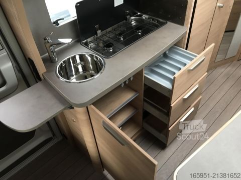 Rulotă Knaus Südwind 580 QS Black Selection Mod.2026 2000kg