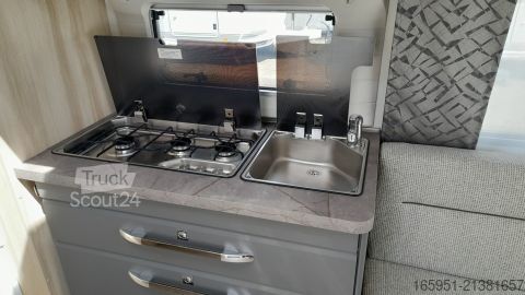 Wohnwagen Hobby De Luxe 495 WFB Auflastung 1800 kg