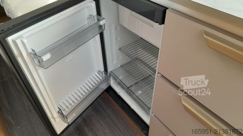 Husvagn Knaus Sport 460 EU 1700kg Multidose & TV Halter