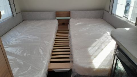 Husvagn Knaus Sport 460 EU 1700kg Multidose & TV Halter