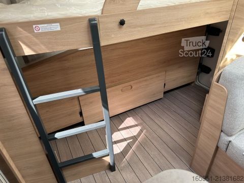 Rulotă Knaus Südwind 550 FSK 60 Years BugfensterGarageDusch