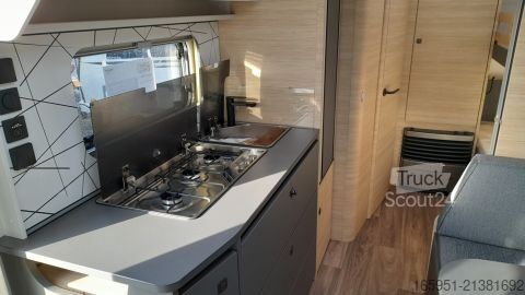 Husvagn Fendt Apero 560 SKM Dusche, 2000kg, TV Halter