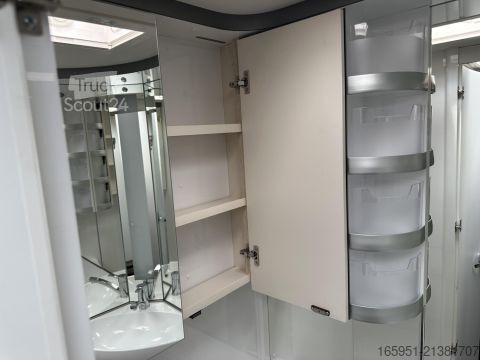 Wohnwagen Hobby De Luxe 515 UHL 2000kgEinzelbettauszugMj.2026