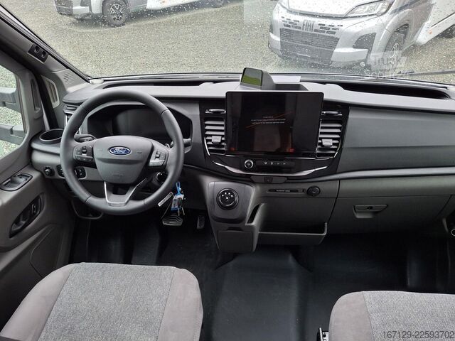 Puoliksi integroitu matkailuauto CARADO Edition26 T Ford 449
