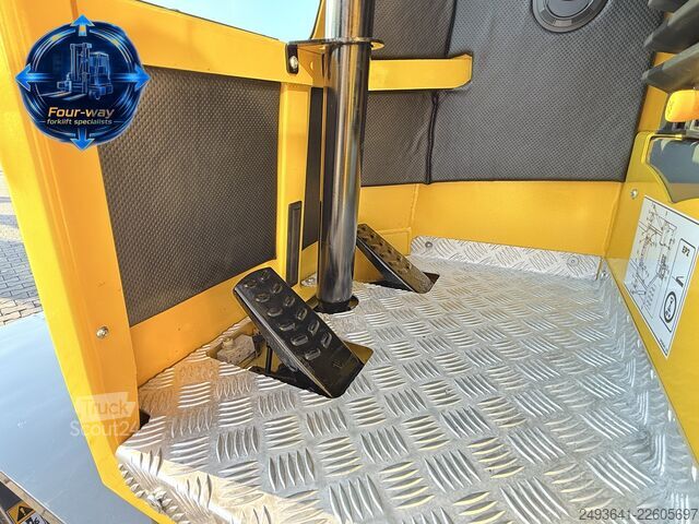 Dört yollu forklift Combilift C3000XL GAS DUPLEX 4550 FORK POSITIONER