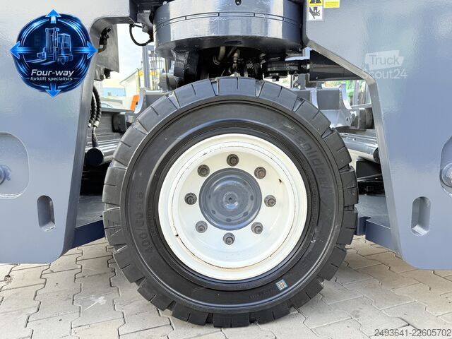 Wózek widłowy czterokierunkowy Combilift C6000 DUPLEX 4,7 DIESEL FORK POSITIONER