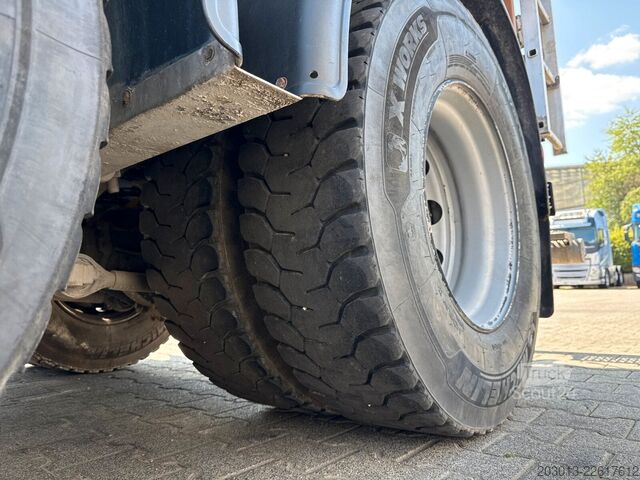 Caminhão betoneira MAN 35.400 8x4 BB CH Betonmischer Liebherr 9 m³