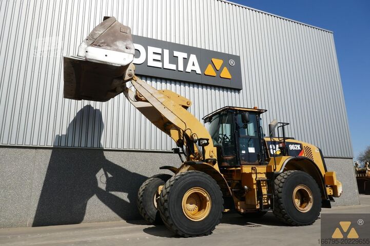 Carregadora de rodas Caterpillar 962K