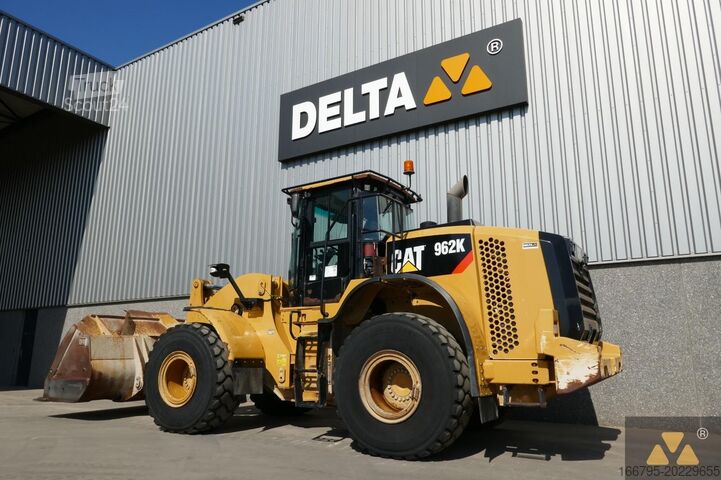 Carregadora de rodas Caterpillar 962K