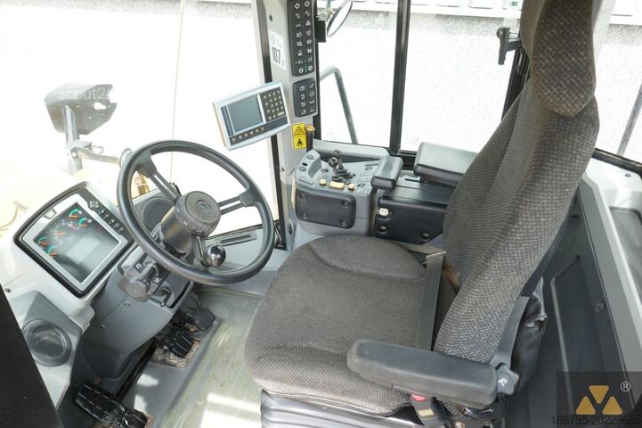 Carregadora de rodas Caterpillar 962K