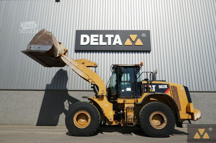 Carregadora de rodas Caterpillar 962K