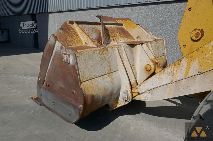 Carregadora de rodas Caterpillar 962K