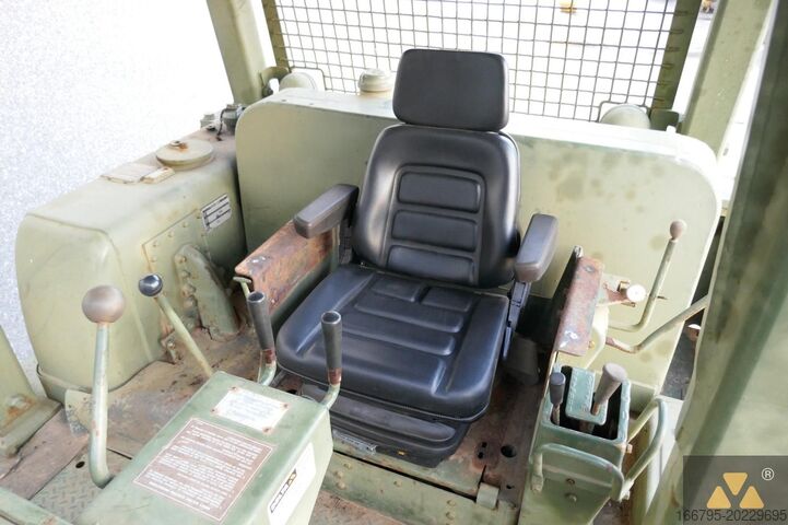 Planierraupe Caterpillar D7F Ex-army