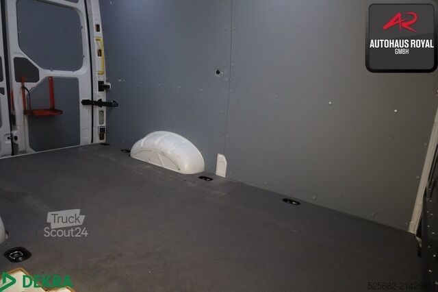 Panelinis furgonas Volkswagen Crafter 35 2.0 TDI KASTEN SCHWINGSITZ,STANDHZ,SH