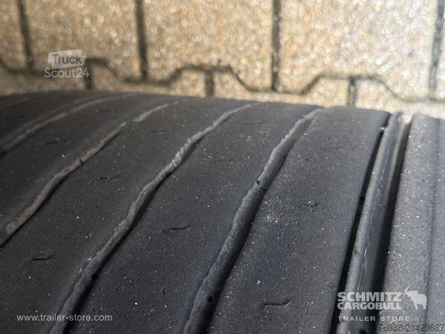 Auflieger mit Pritsche & Plane Schmitz Cargobull Curtainsider Mega