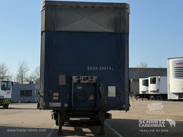 Auflieger mit Pritsche & Plane Schmitz Cargobull Curtainsider Mega