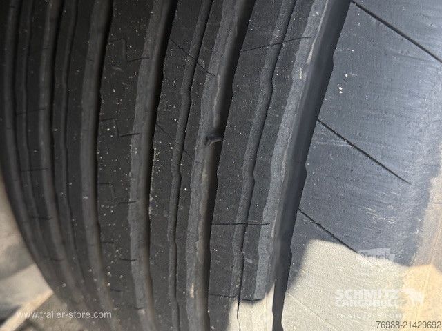 Auflieger mit Pritsche & Plane Schmitz Cargobull Curtainsider Mega