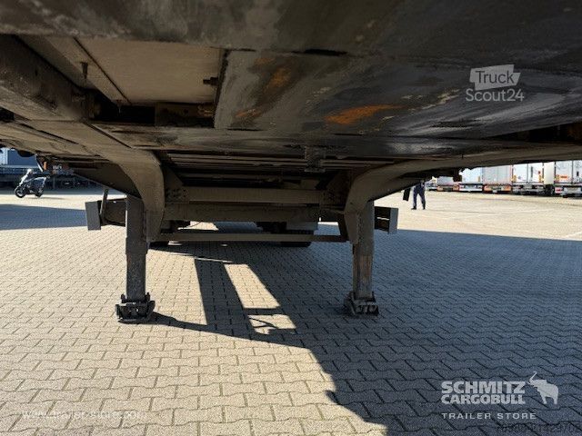 Auflieger mit Pritsche & Plane Schmitz Cargobull Curtainsider Mega